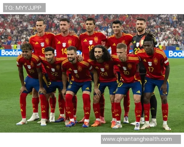 十年间西班牙与意大利足球的较量与辉煌历程回顾