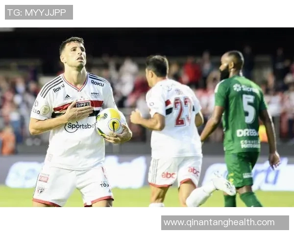 帕尔梅与塞阿拉激战正酣谁能在这场较量中笑到最后 帕尔梅与塞阿拉激战正酣谁能在这场较量中笑到最后