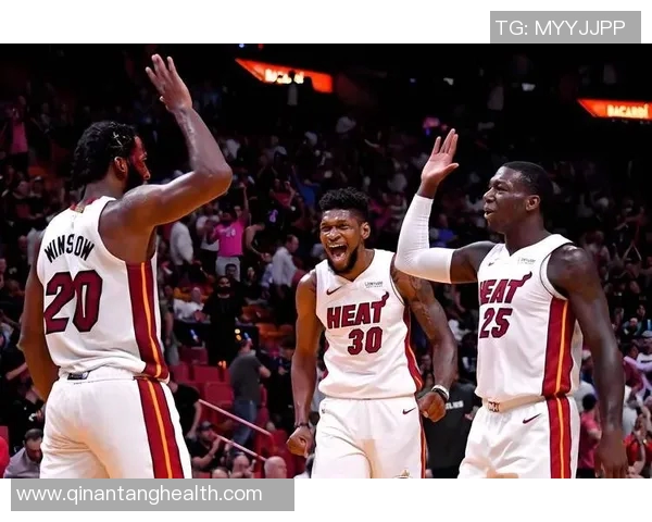 热火与老鹰激战回顾13日精彩瞬间全场录播分析与亮点解读 热火与老鹰激战回顾13日精彩瞬间全场录播分析与亮点解读