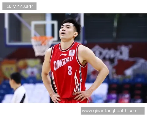 赵泰隆的篮球梦想与奋斗历程:从青涩少年到职业球员的成长之路 赵泰隆的篮球梦想与奋斗历程:从青涩少年到职业球员的成长之路