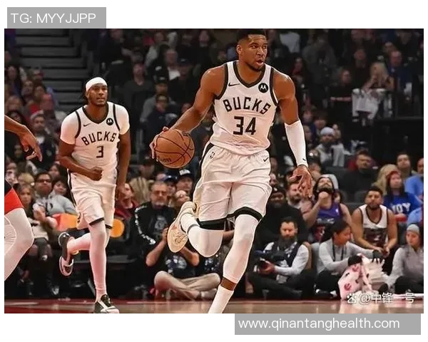 雄鹿与活塞激战正酣在线直播尽享篮球盛宴精彩瞬间不容错过