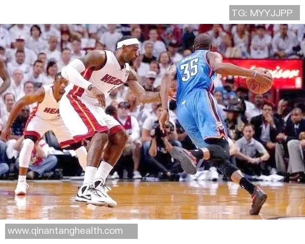 2012年NBA总决赛骑士对决雷霆的精彩瞬间与历史意义分析