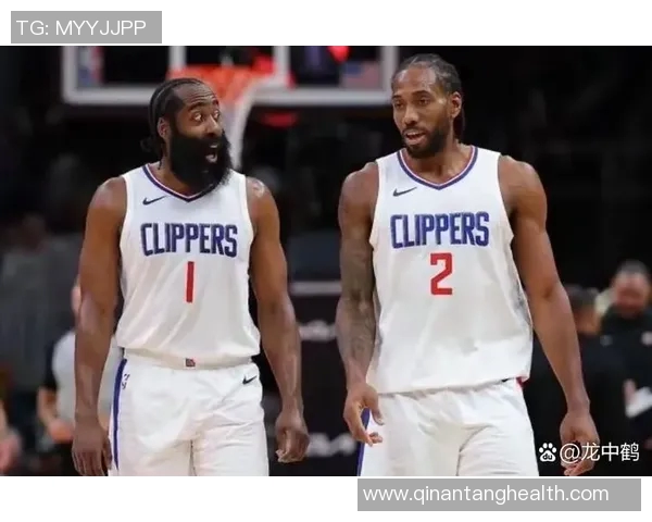 快船与火箭激战正酣02月27日NBA精彩对决展现球队实力与风采 快船与火箭激战正酣02月27日NBA精彩对决展现球队实力与风采